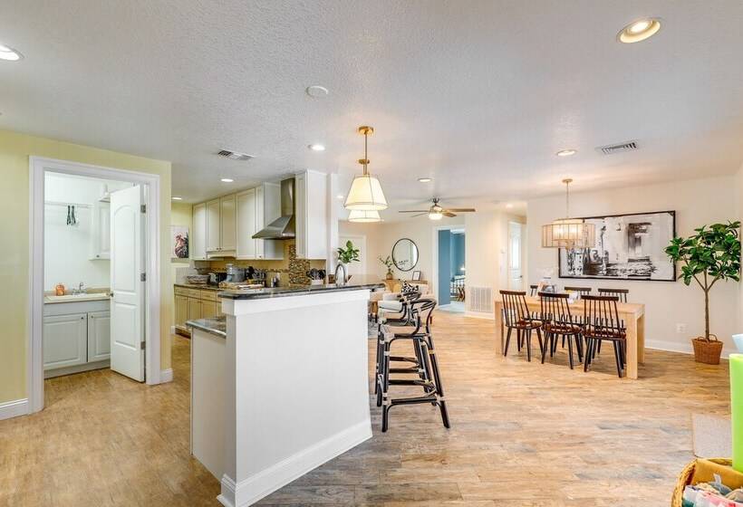 Luxury Apollo Beach Retreat W/ Private Pool & Dock