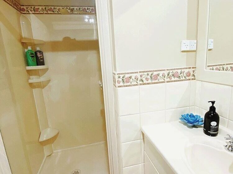 פנסיון Apple House Hoppers Crossing