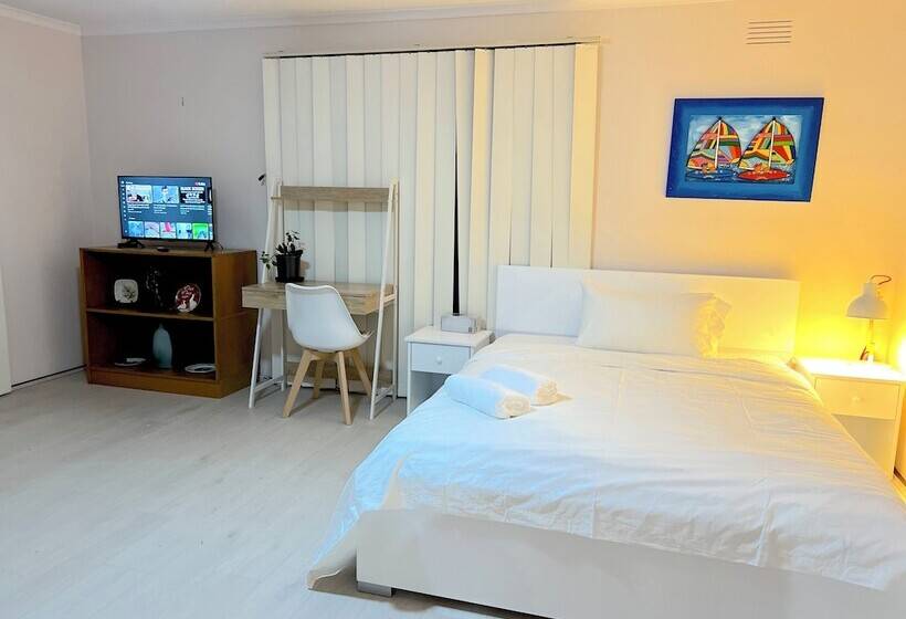 פנסיון Apple House Hoppers Crossing