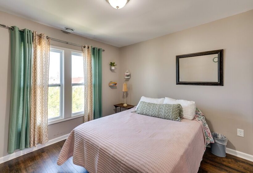 Pet Friendly Home 6 Mi To Downtown Milwaukee!