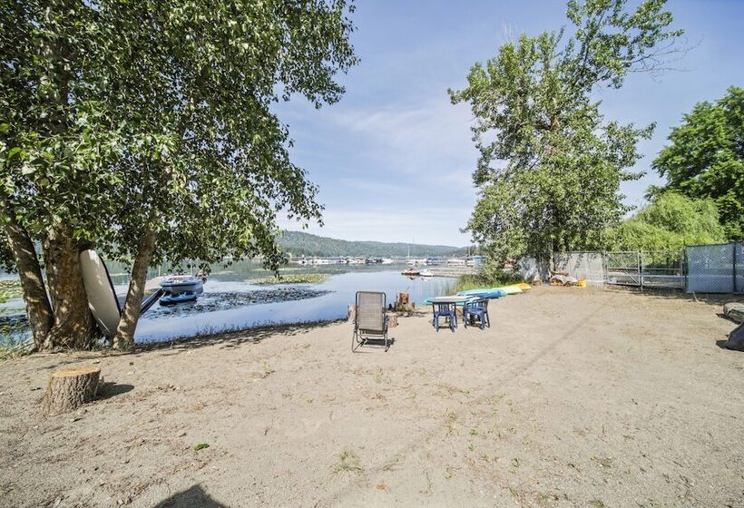 Pet Friendly Newman Lake Cottage W/ Beach Access!