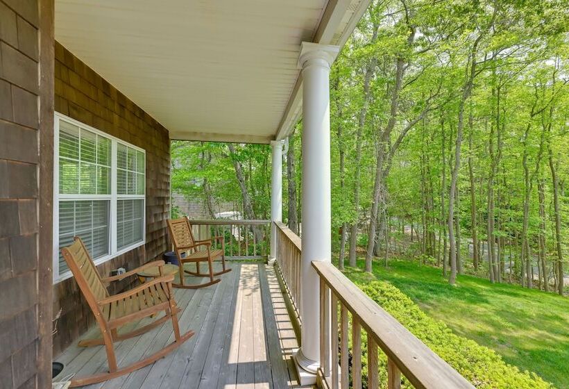 Pet Friendly Southampton Paradise With Pool!