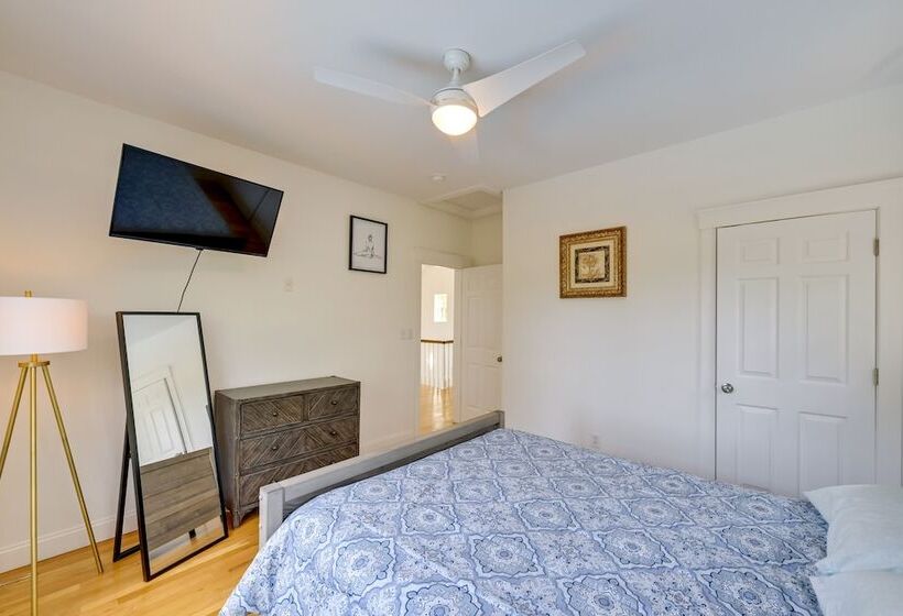 Pet Friendly Southampton Paradise With Pool!