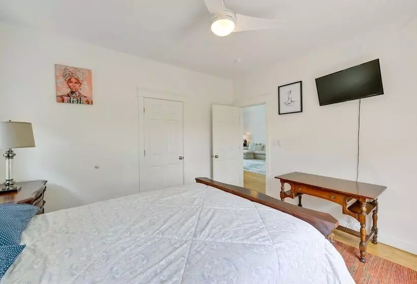 Pet Friendly Southampton Paradise With Pool!