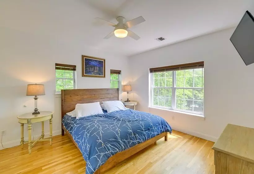 Pet Friendly Southampton Paradise With Pool!