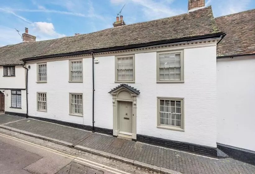 レジデンス Lovely 3 Bed House In West Malling, Kent