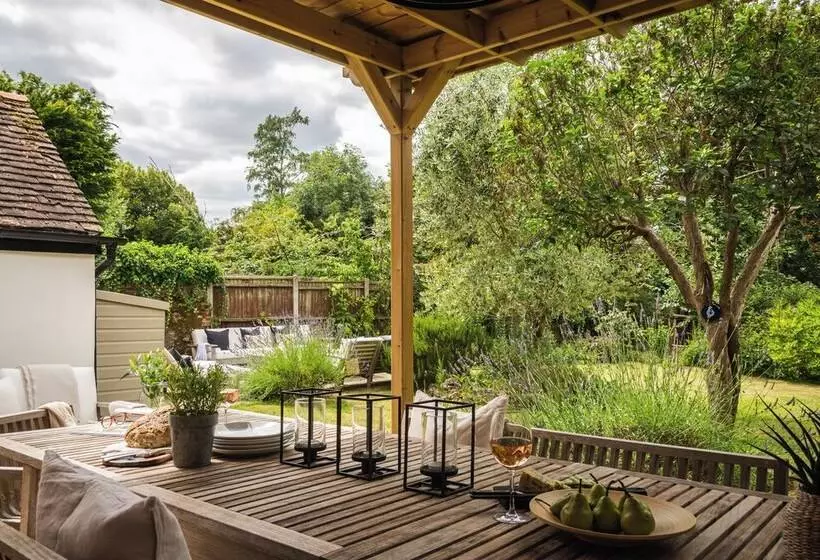 レジデンス Lovely 3 Bed House In West Malling, Kent