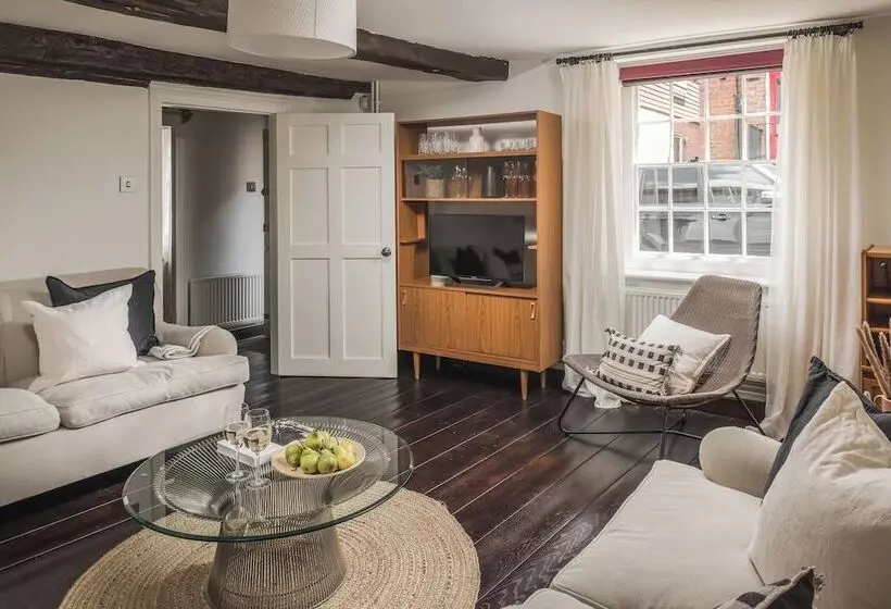 レジデンス Lovely 3 Bed House In West Malling, Kent