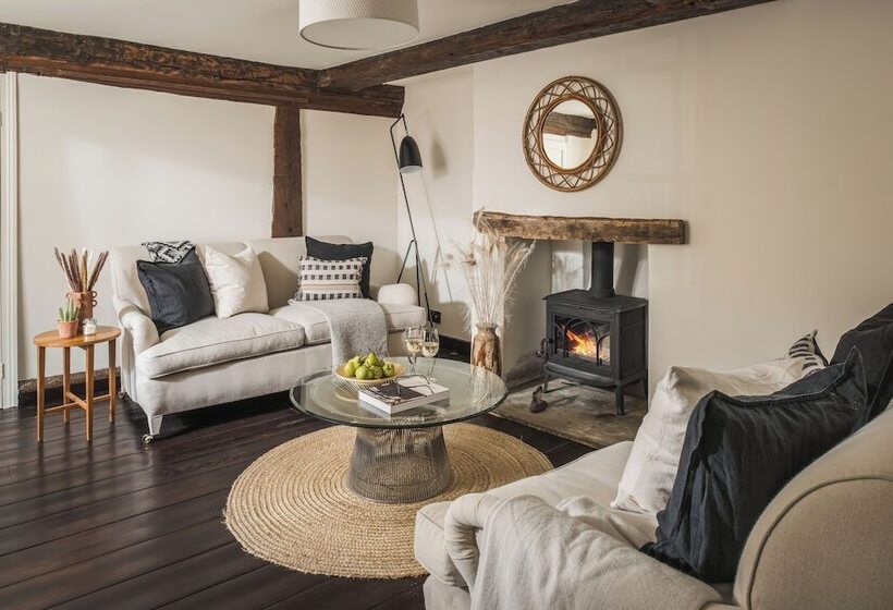 إقامة Lovely 3 Bed House In West Malling, Kent