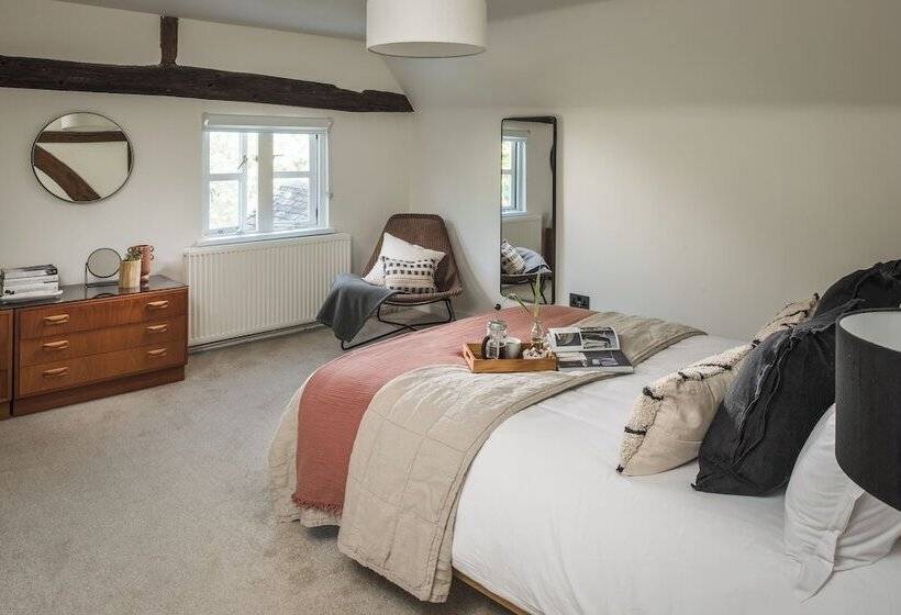 إقامة Lovely 3 Bed House In West Malling, Kent