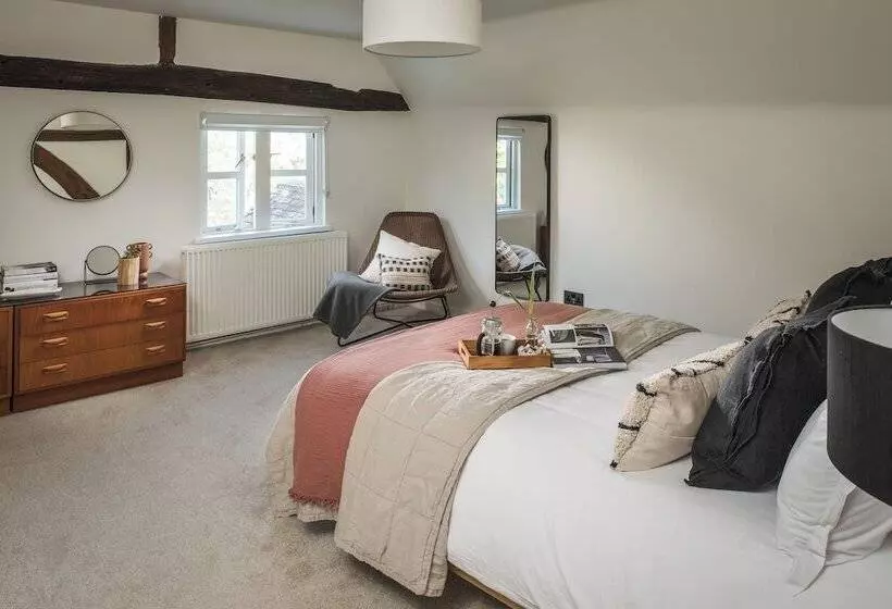 レジデンス Lovely 3 Bed House In West Malling, Kent