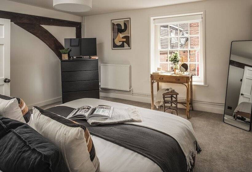 إقامة Lovely 3 Bed House In West Malling, Kent