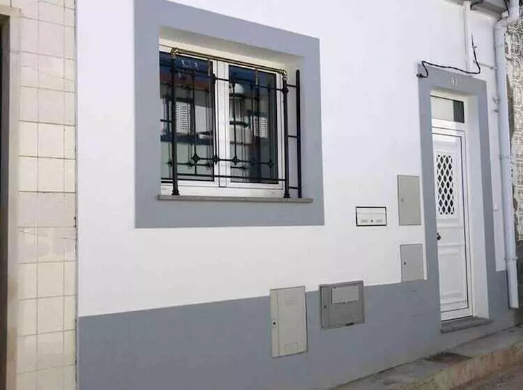 レジデンス Stunning Fishermans House In Central Fuseta