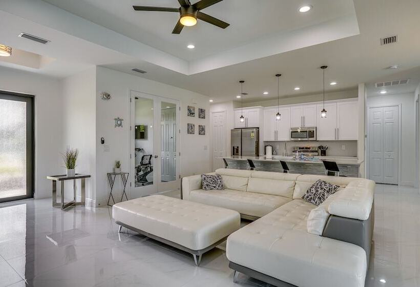 10 Mi To Yacht Club Public Beach: Getaway W/ Pool