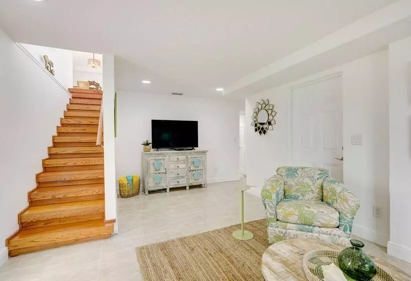 St Augustine Home Near Vilano Beach: Pets Welcome!