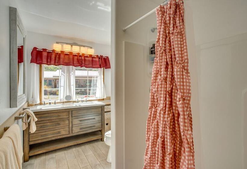 Stunning Ouray Escape W/ Panoramic Mountain Views!