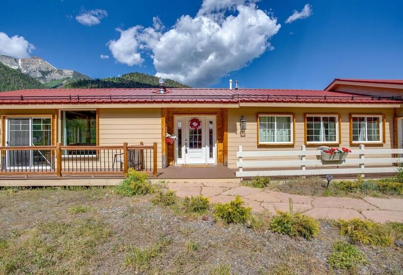 Stunning Ouray Escape W/ Panoramic Mountain Views!