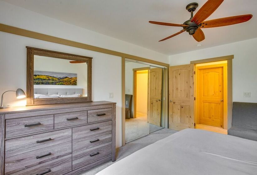 Stunning Ouray Escape W/ Panoramic Mountain Views!