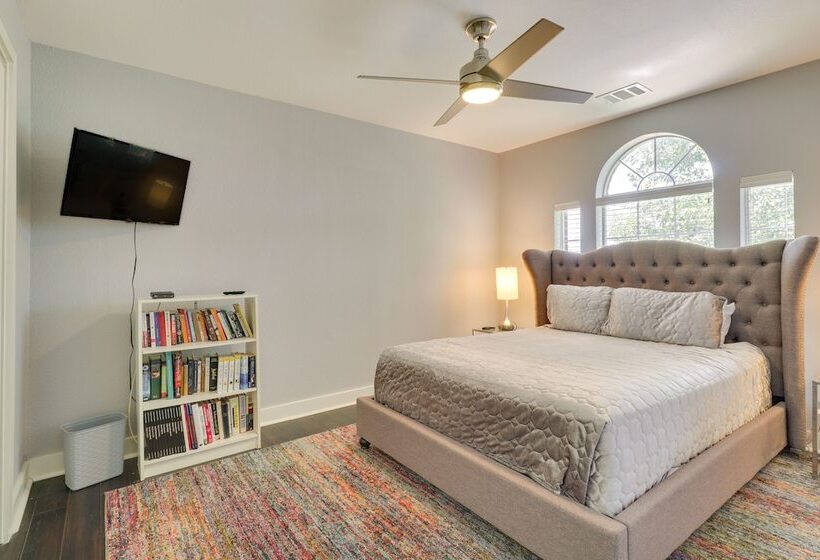 Upscale Pflugerville Paradise W/ Private Pool!
