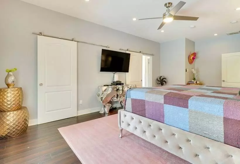 Upscale Pflugerville Paradise W/ Private Pool!