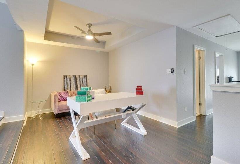 Upscale Pflugerville Paradise W/ Private Pool!