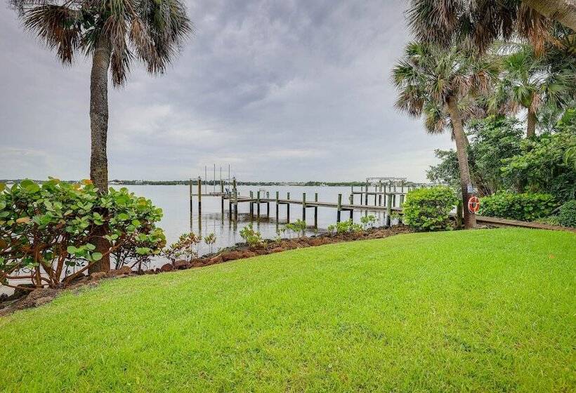 Waterfront Stuart Home On St Lucie River!