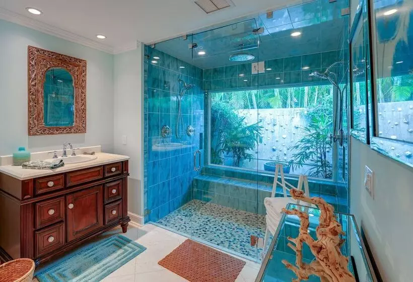 Waterfront Stuart Home On St Lucie River!