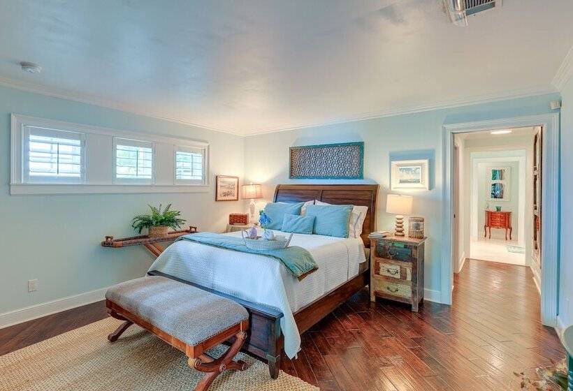 Waterfront Stuart Home On St Lucie River!