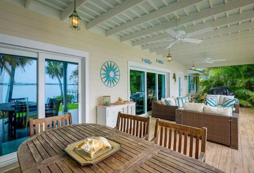 Waterfront Stuart Home On St Lucie River!