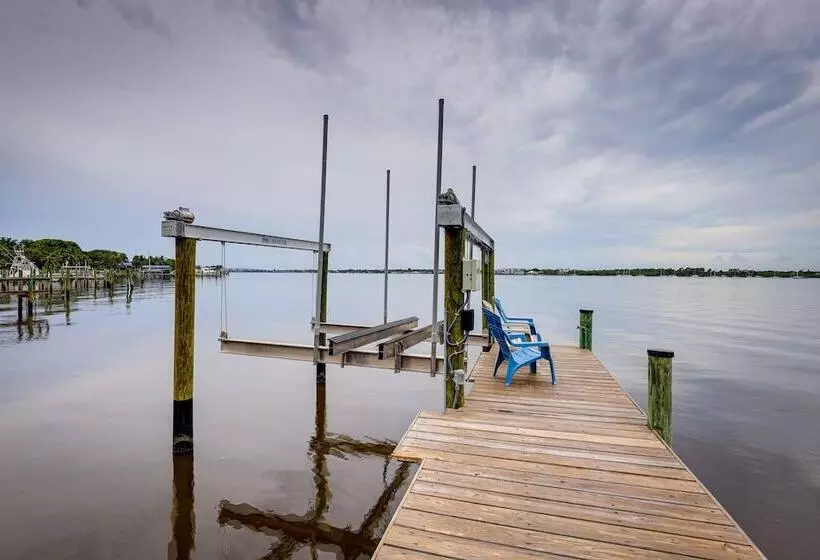 Waterfront Stuart Home On St Lucie River!