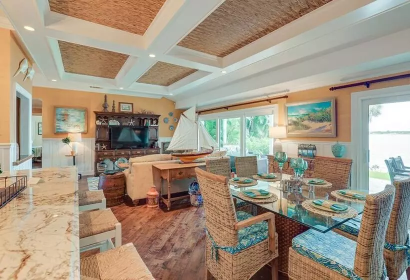 Waterfront Stuart Home On St Lucie River!