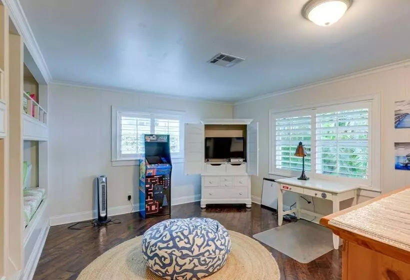 Waterfront Stuart Home On St Lucie River!