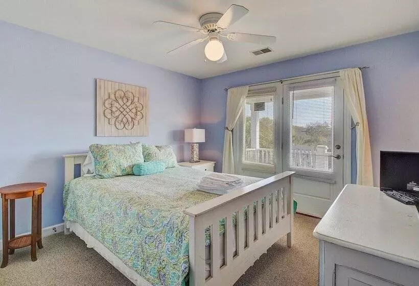 41st Ave   7 41st Avenue