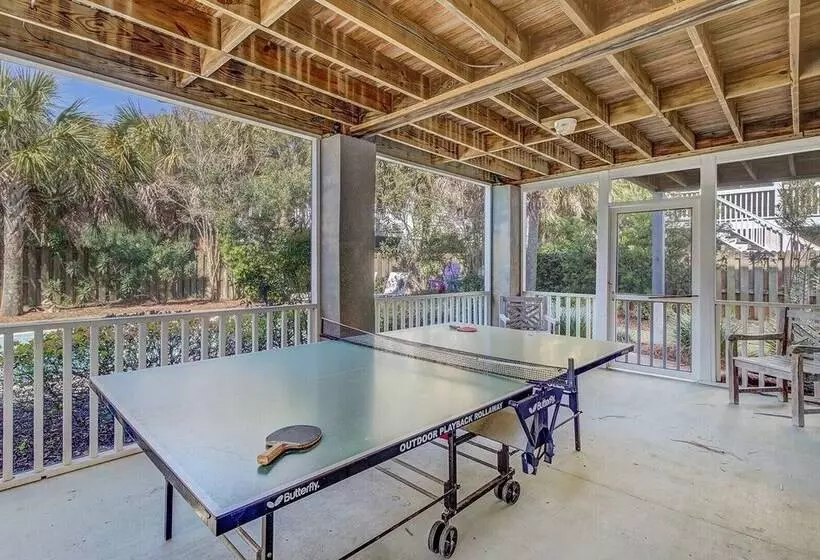 41st Ave   7 41st Avenue