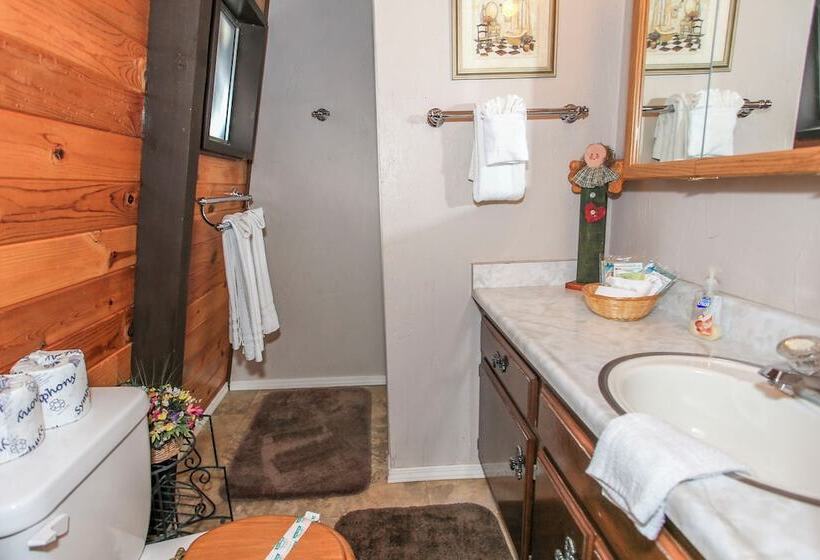 A Humble Hilltop Hideaway