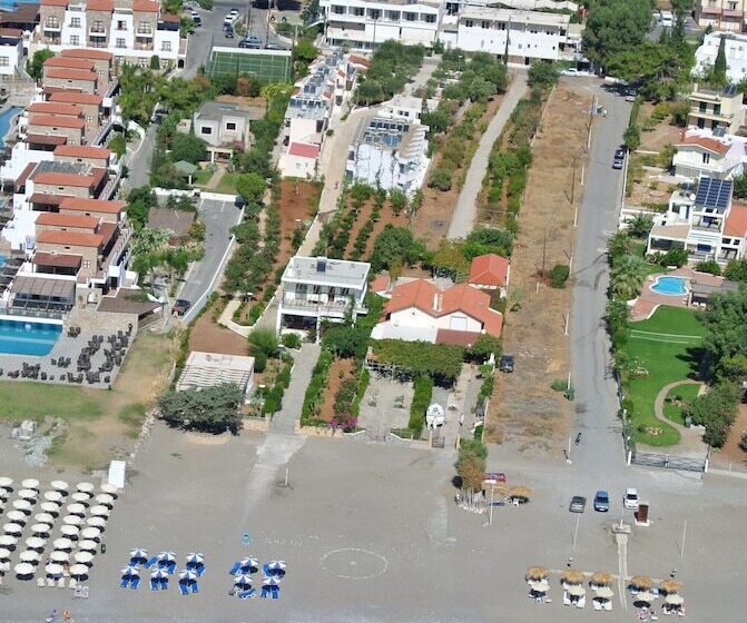 Amaryllis Fully Equipped Front Beach House