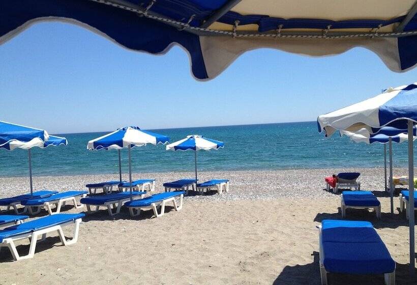 Amaryllis Fully Equipped Front Beach House