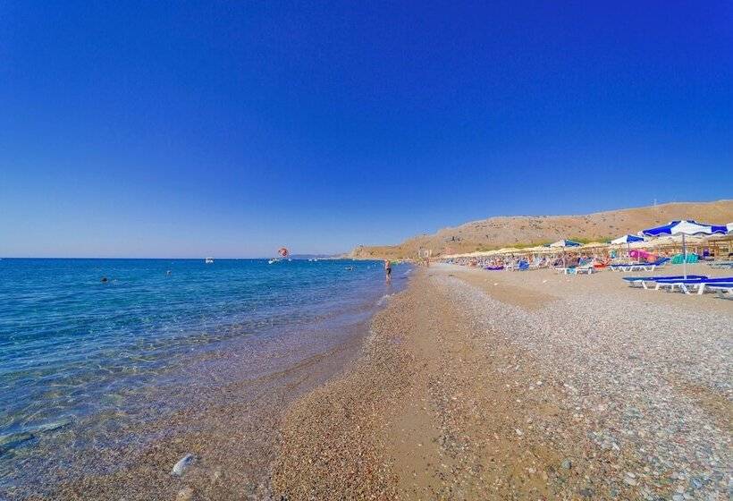 Amaryllis Fully Equipped Front Beach House