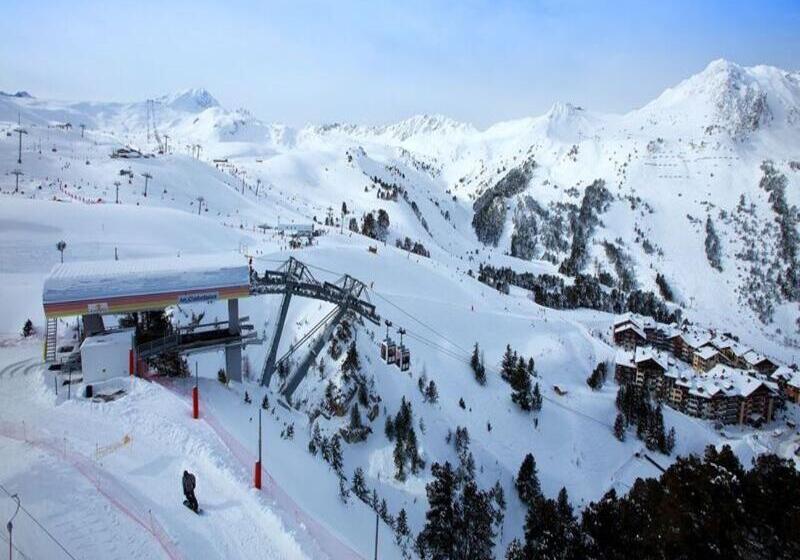 Chalet Des Neiges La Source Des Arcs