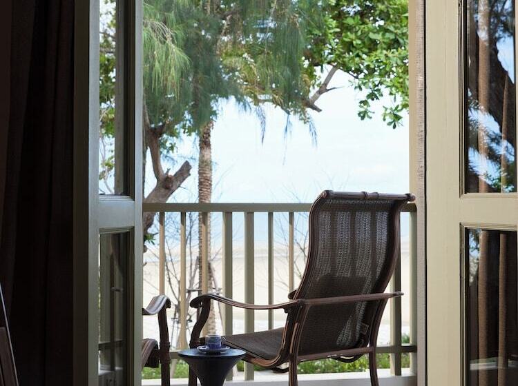 Charras Bhawan Hotel And Residences