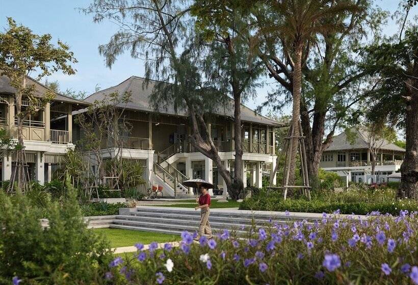 Charras Bhawan Hotel And Residences