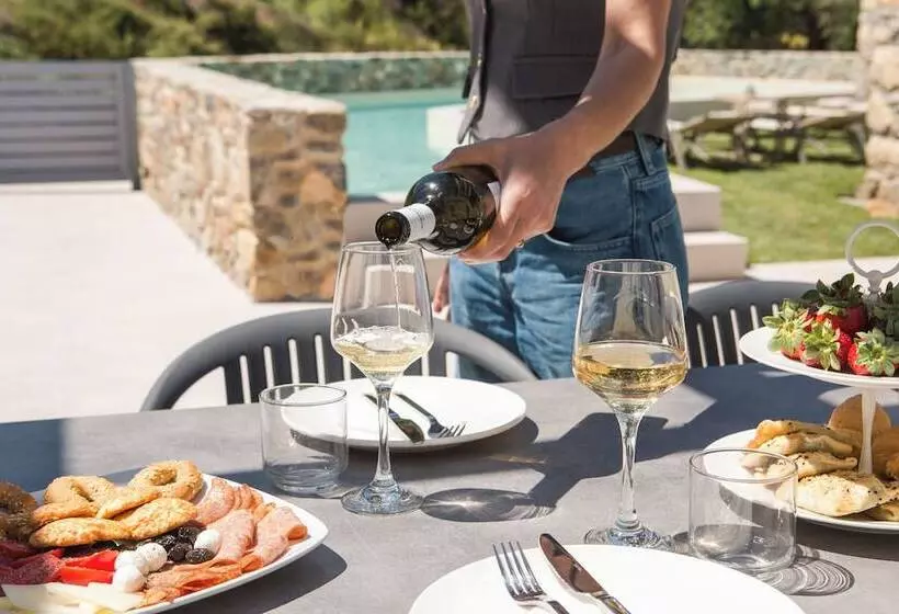 Evge Experience Boutique