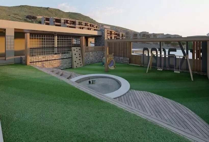 Hotelli Elios Hill   Sun Kissed Happiness