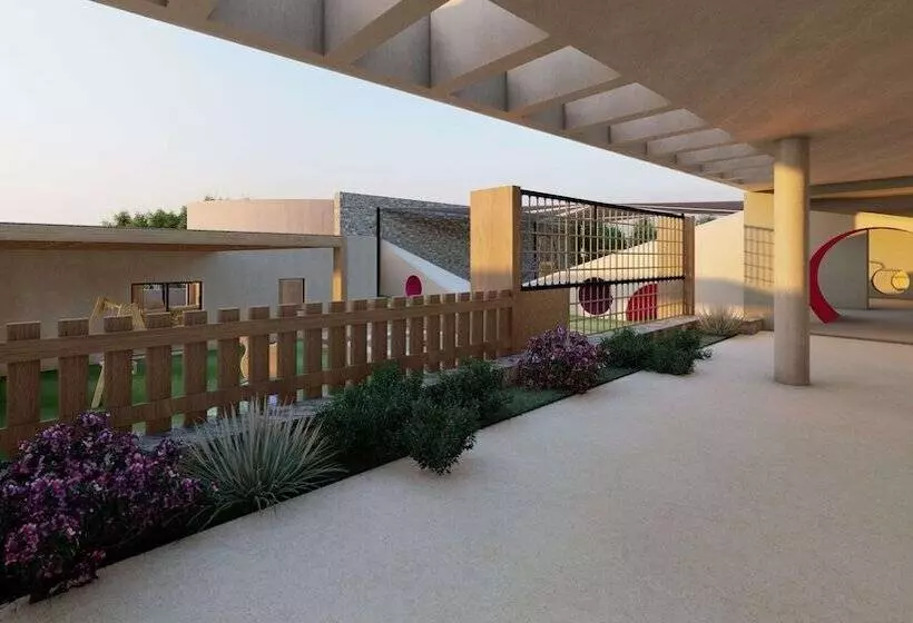 Hotelli Elios Hill   Sun Kissed Happiness