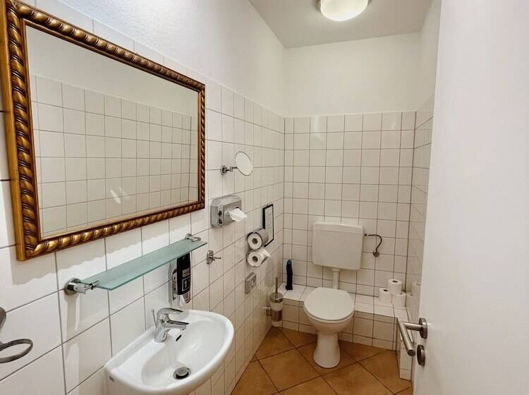 هتل Ferienwohnungen Am Holstentor