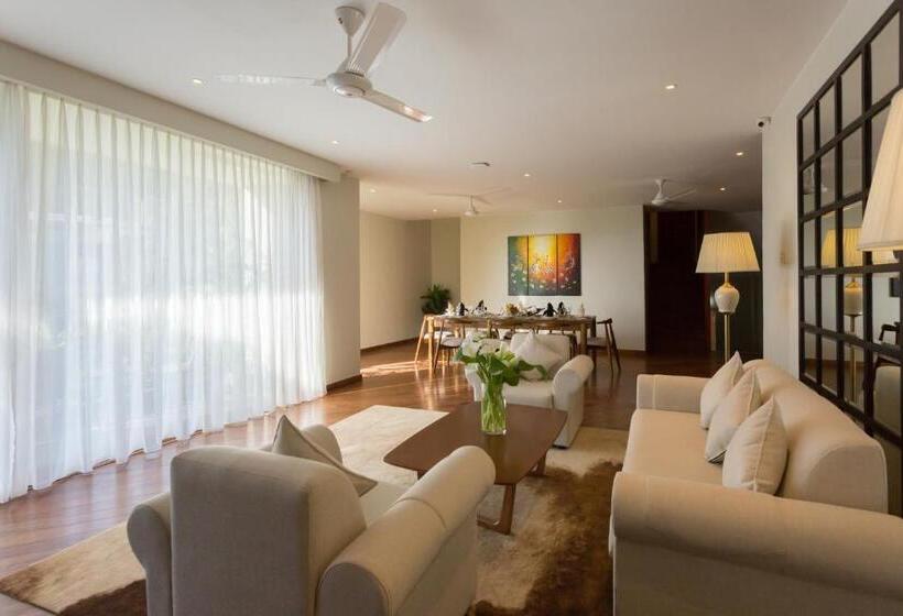 Hotel Serene Villa 38