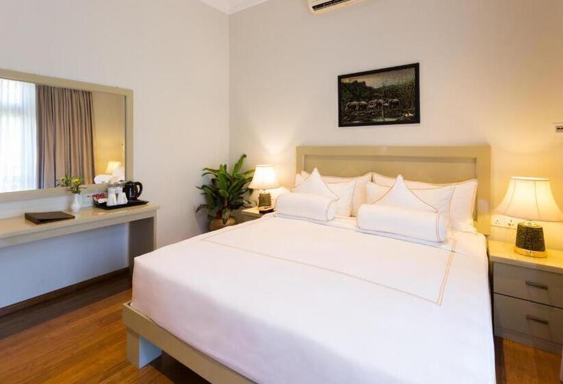 Hotel Serene Villa 38