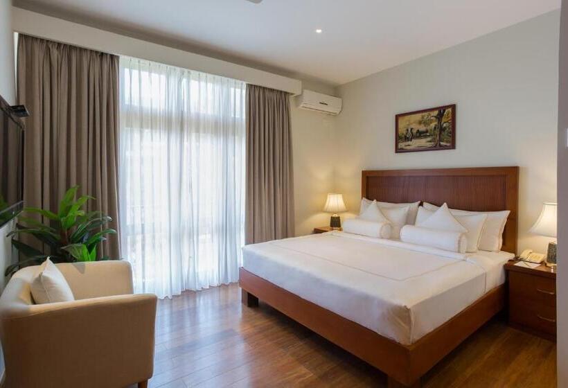 Hotel Serene Villa 38