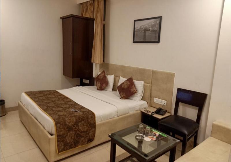 Shree Palace Hotel , Bhopal