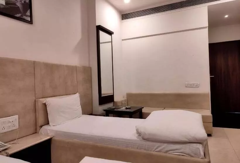 Shree Palace Hotel , Bhopal